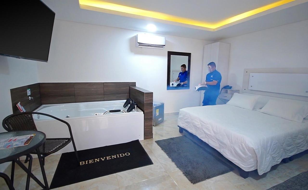 Hotel 0Asis De La Colina Boutique จีราร์ดอท ภายนอก รูปภาพ