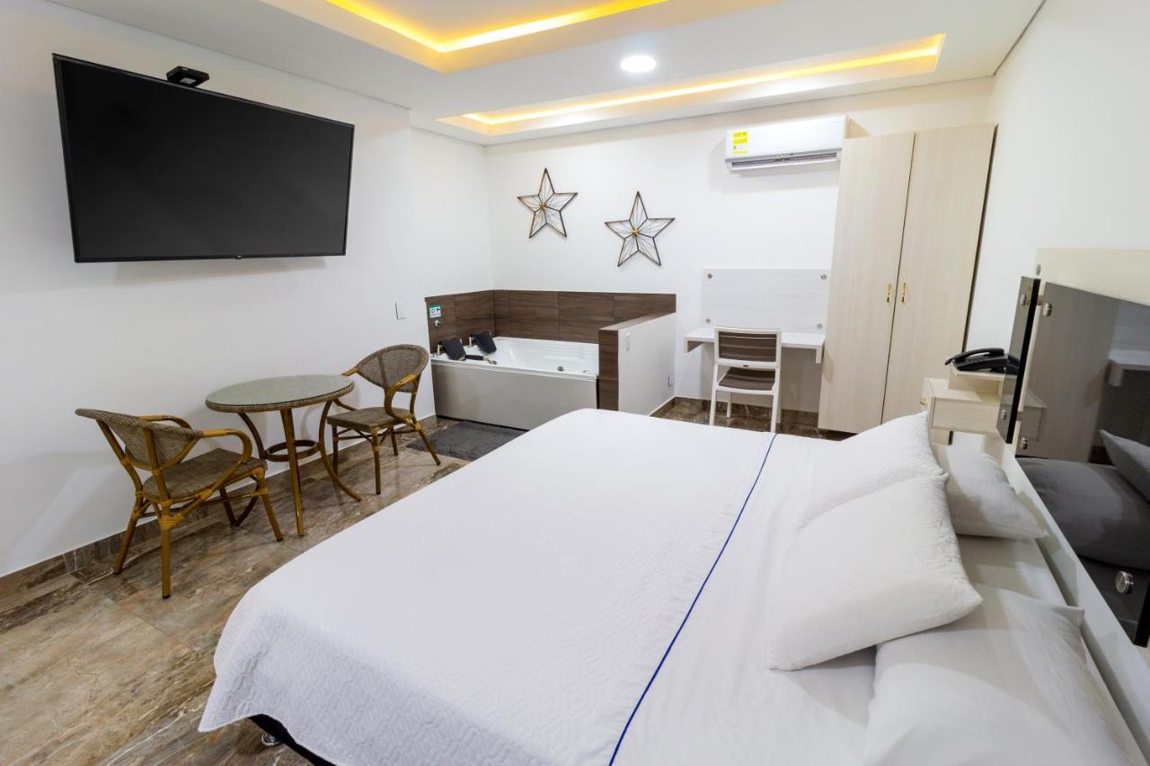 Hotel 0Asis De La Colina Boutique จีราร์ดอท ภายนอก รูปภาพ