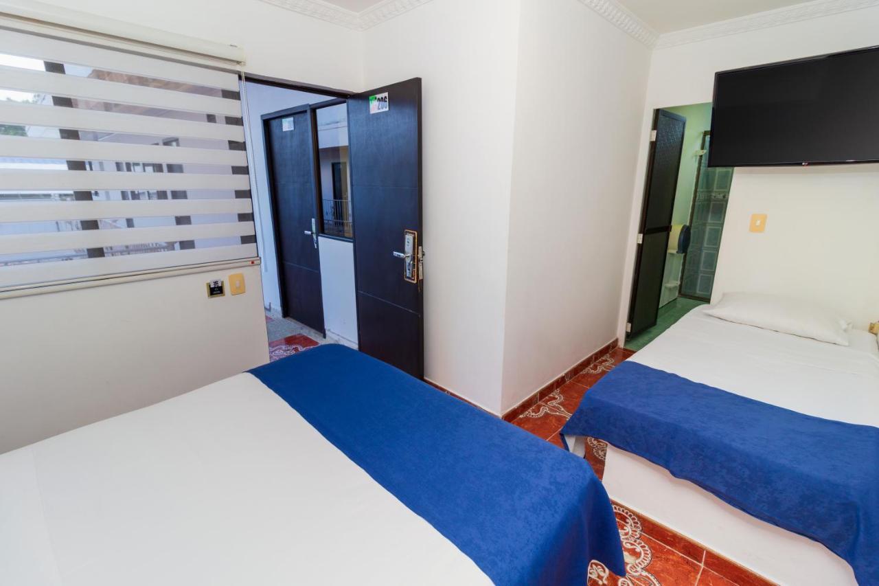Hotel 0Asis De La Colina Boutique จีราร์ดอท ภายนอก รูปภาพ