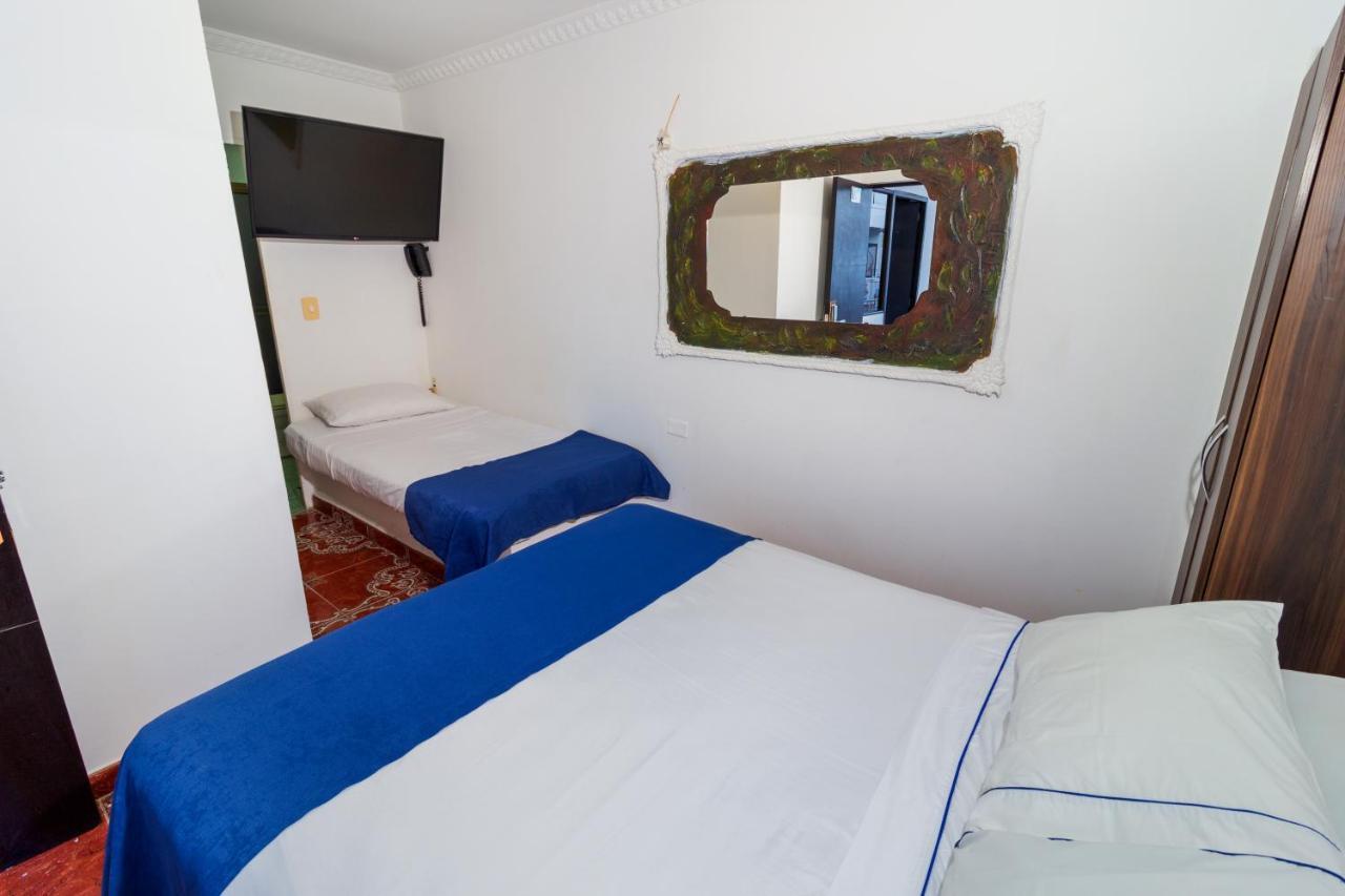 Hotel 0Asis De La Colina Boutique จีราร์ดอท ภายนอก รูปภาพ